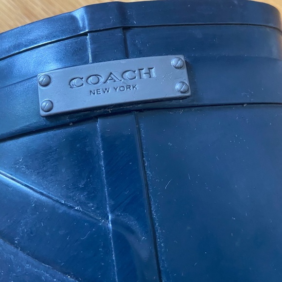 Coach navy with belt rain boots - Picture 2 of 7